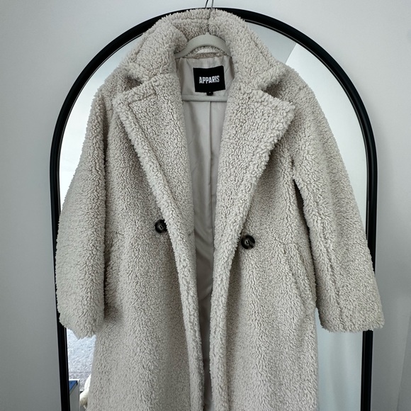 DARYNA COAT Vegan shearling coat. - Picture 4 of 4